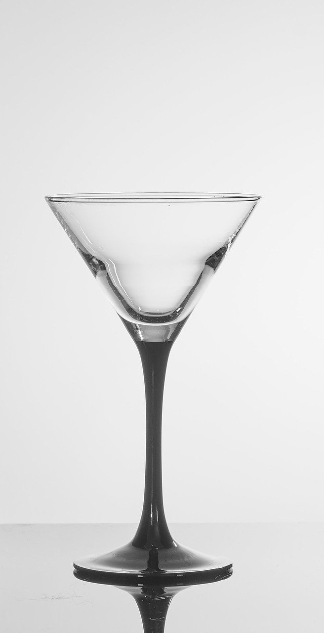 cocktail glass, martini glass, glass-6577273.jpg